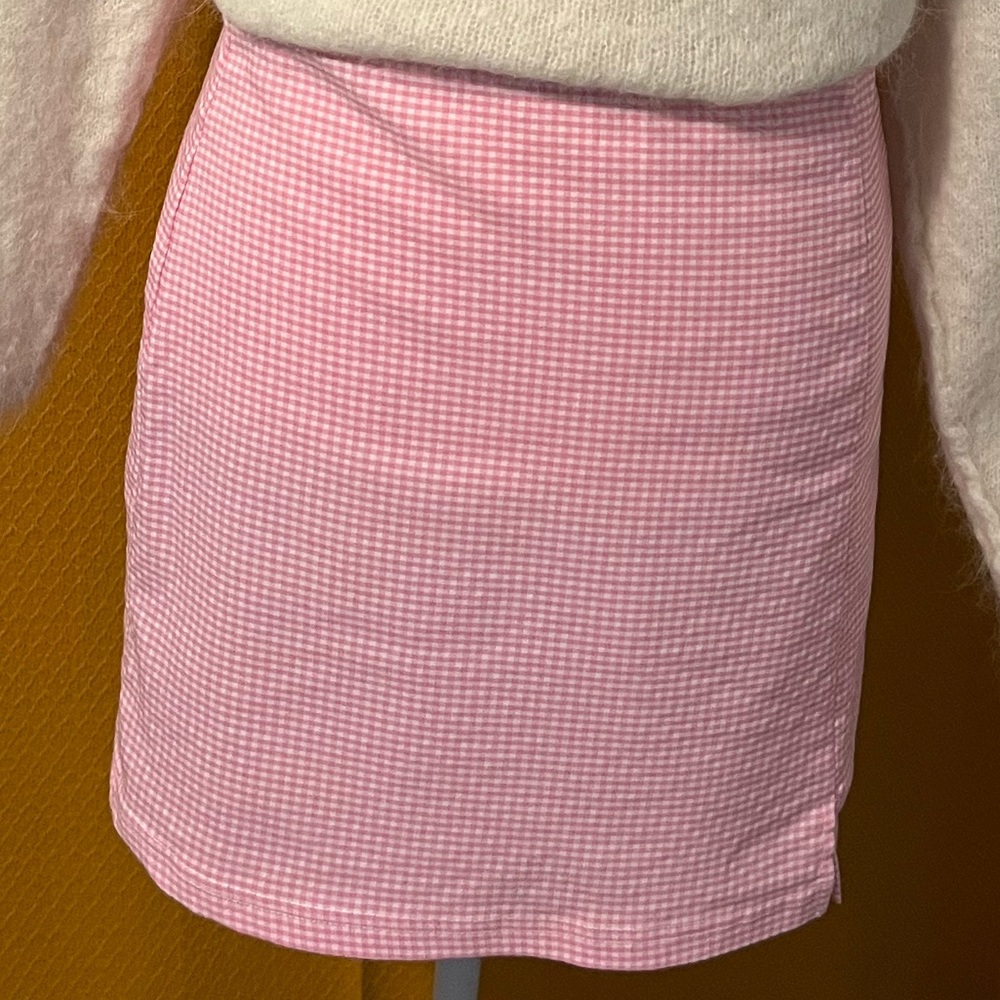 Cute pink skirt